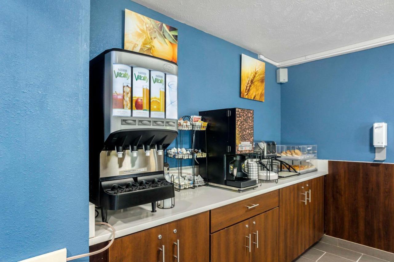 Comfort Inn Хантингдон Экстерьер фото