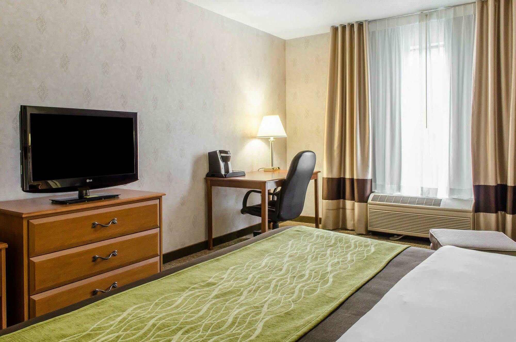 Comfort Inn Хантингдон Экстерьер фото